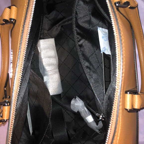 Michael Kors Cooper Pebbled Leather Duffel Bag - Picture 3 of 7